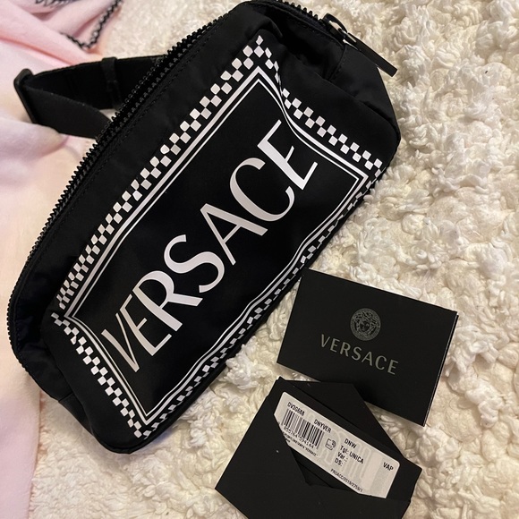 Versace
SOLD‼️⁉️ - Picture 2 of 8